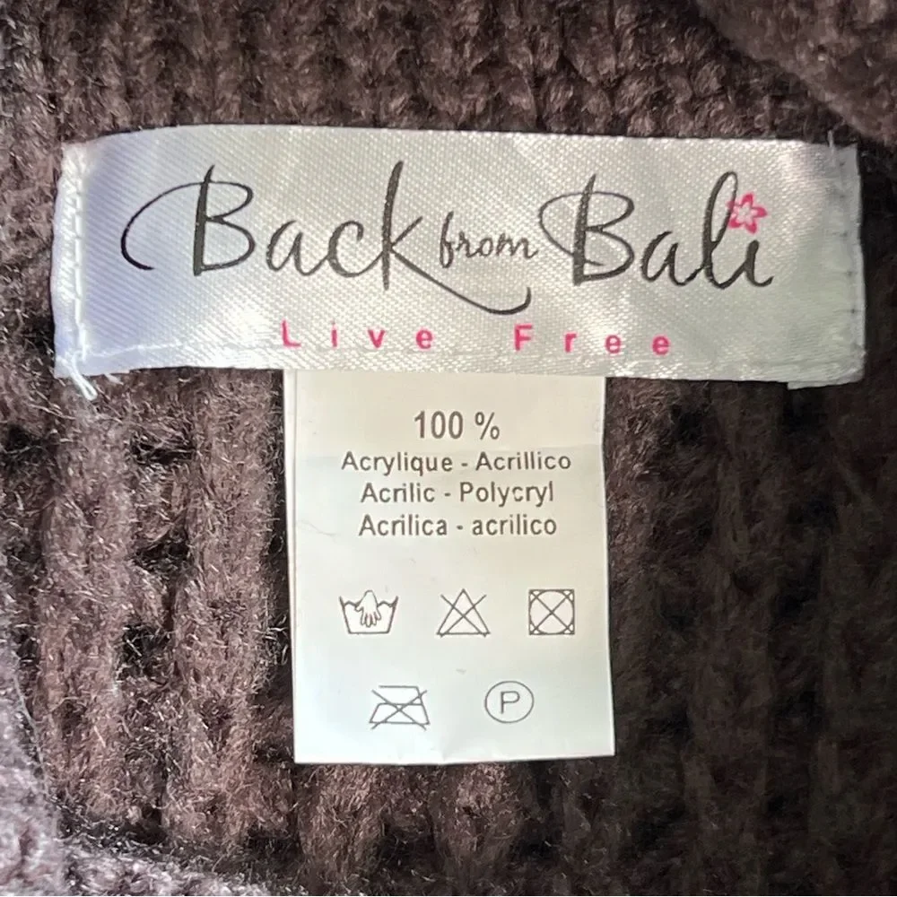 Chocolate brown knitted shaw 🤎 soft 🤎 great used condition 🤎 cowl neck